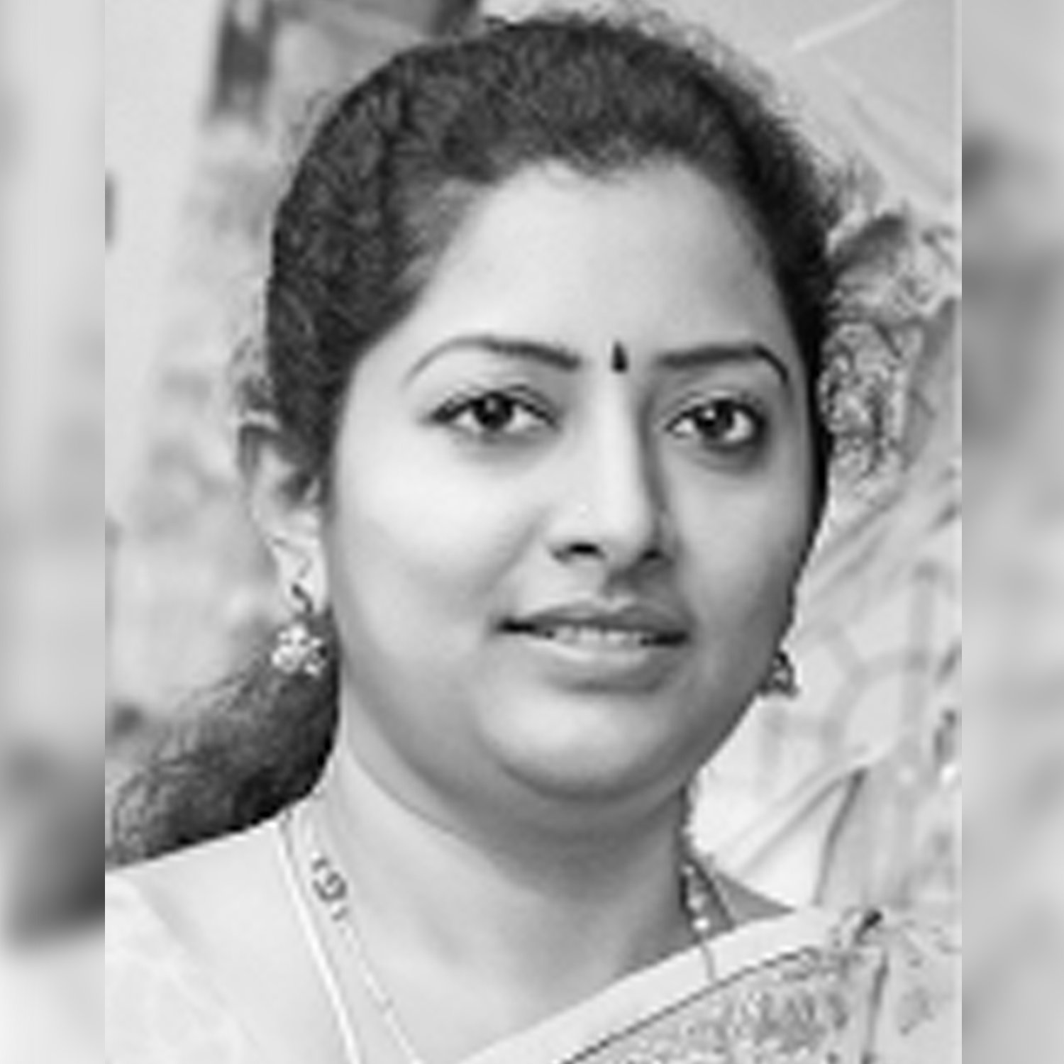 முனைவர் பவித்ரா நந்தகுமார்