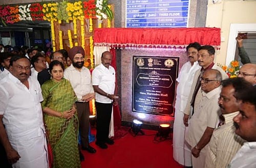 கிங்ஸ் மருத்துவமனை தேசிய முதியோர் மையத்தை காணொளியில் திறந்து வைத்தார் மோடி!