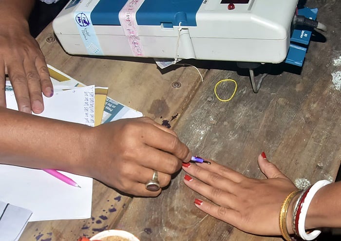 அரசியல் சூழலால் குறைந்த வாக்கு சதவீதம்!