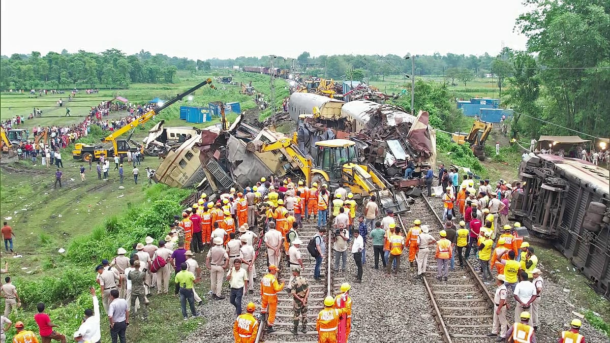 2024-ல் - அரியலூர் ரயில் விபத்தும் சாஸ்திரியின் ராஜிநாமாவும்... கஞ்சன்ஜங்கா எக்ஸ்பிரஸ்!
