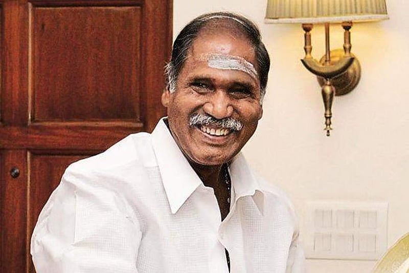 7 இடங்களுக்கு உணவு பாதுகாப்பு 
அதிகாரிகளுக்கான பணி நியமன ஆணை! முதல்வா் என். ரங்கசாமி வழங்கினாா்!