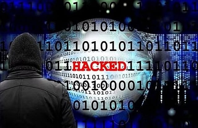 இருள் வலையில் எண் கைது!