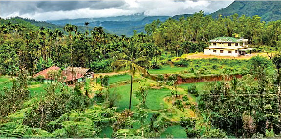 சாகச சுற்றுலா...