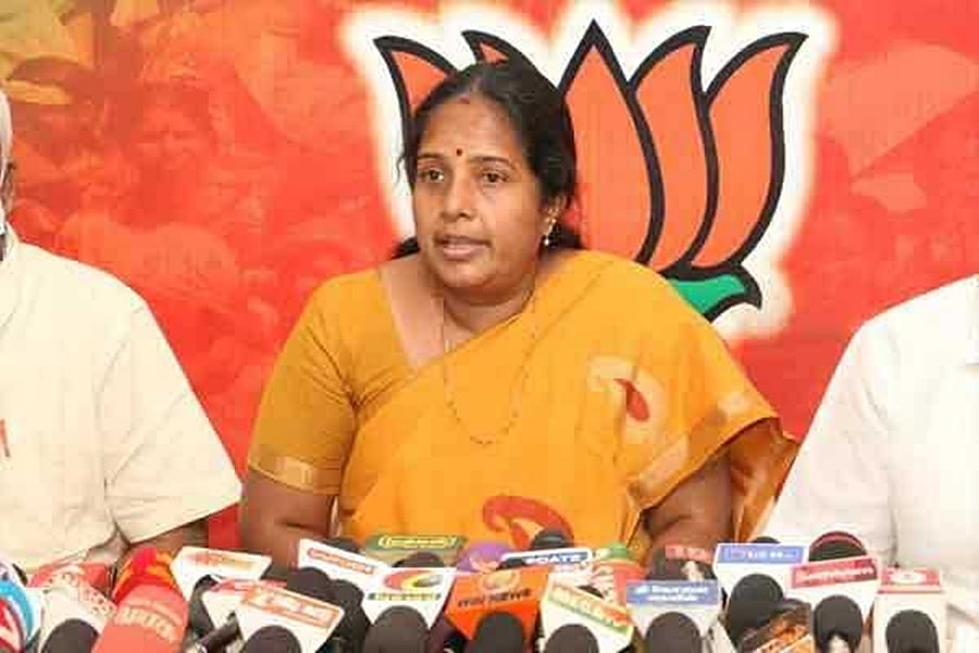 பேரவையில் ஆா்எஸ்எஸ் குறித்த அவதூறு கருத்துகளை அமைச்சா்கள் திரும்பப் பெற வேண்டும்: வானதி சீனிவாசன்