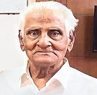 மாயாவின் ஓவியங்கள்...