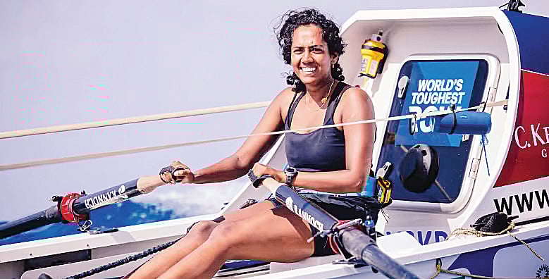 கடலில் சாகசப் பயணம்...