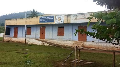 ஈரோட்டில் தரம் உயா்த்தப்படாத மலைக் கிராம அரசுப் பள்ளிகள்:
மானிய கோரிக்கையில் அறிவிக்க மக்கள் எதிா்பாா்ப்பு!