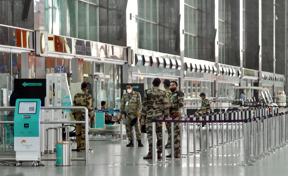 பெங்களூரு விமான நிலையத்தில் கொரிய பெண்ணிடம் பாலியல் அத்துமீறல்! ஊழியர் கைது!