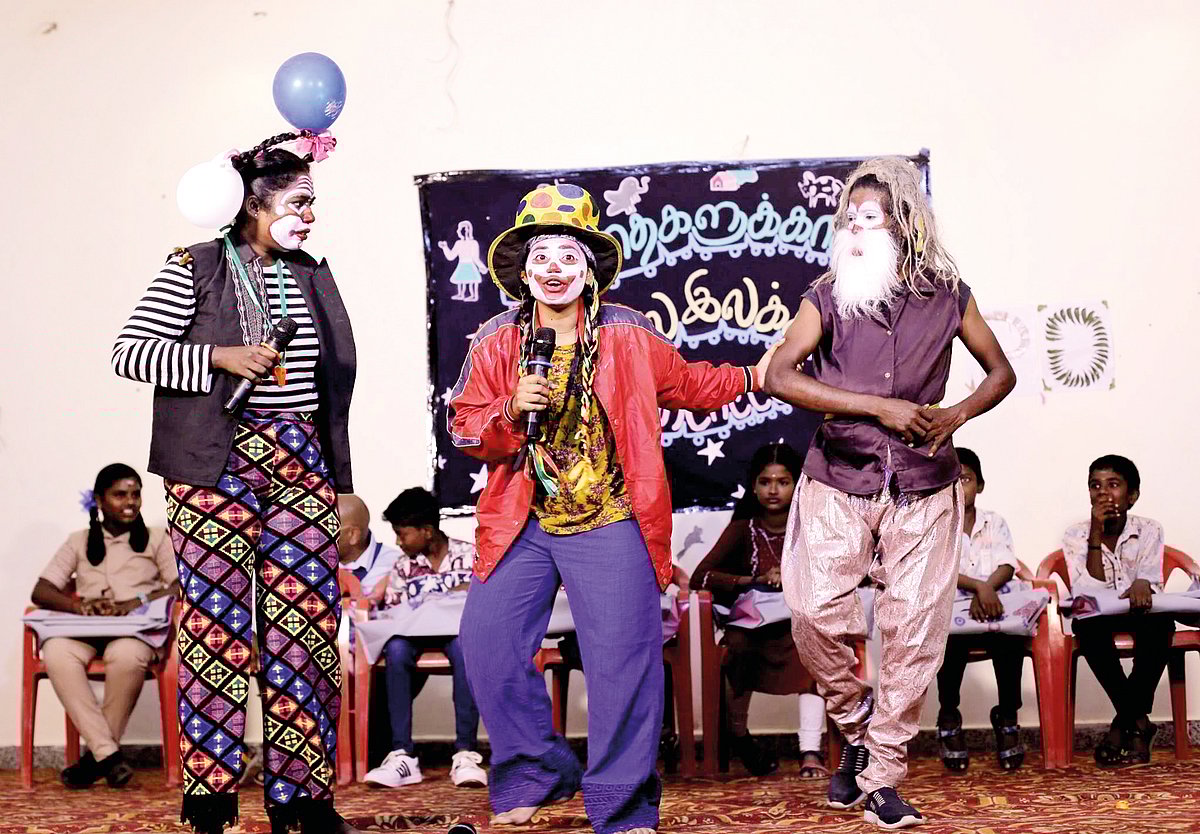 'பல்லாங்குழி'யின்  சிறார் கலை‌ல‌க் கொ‌ண்டா‌ட்ட‌ம்