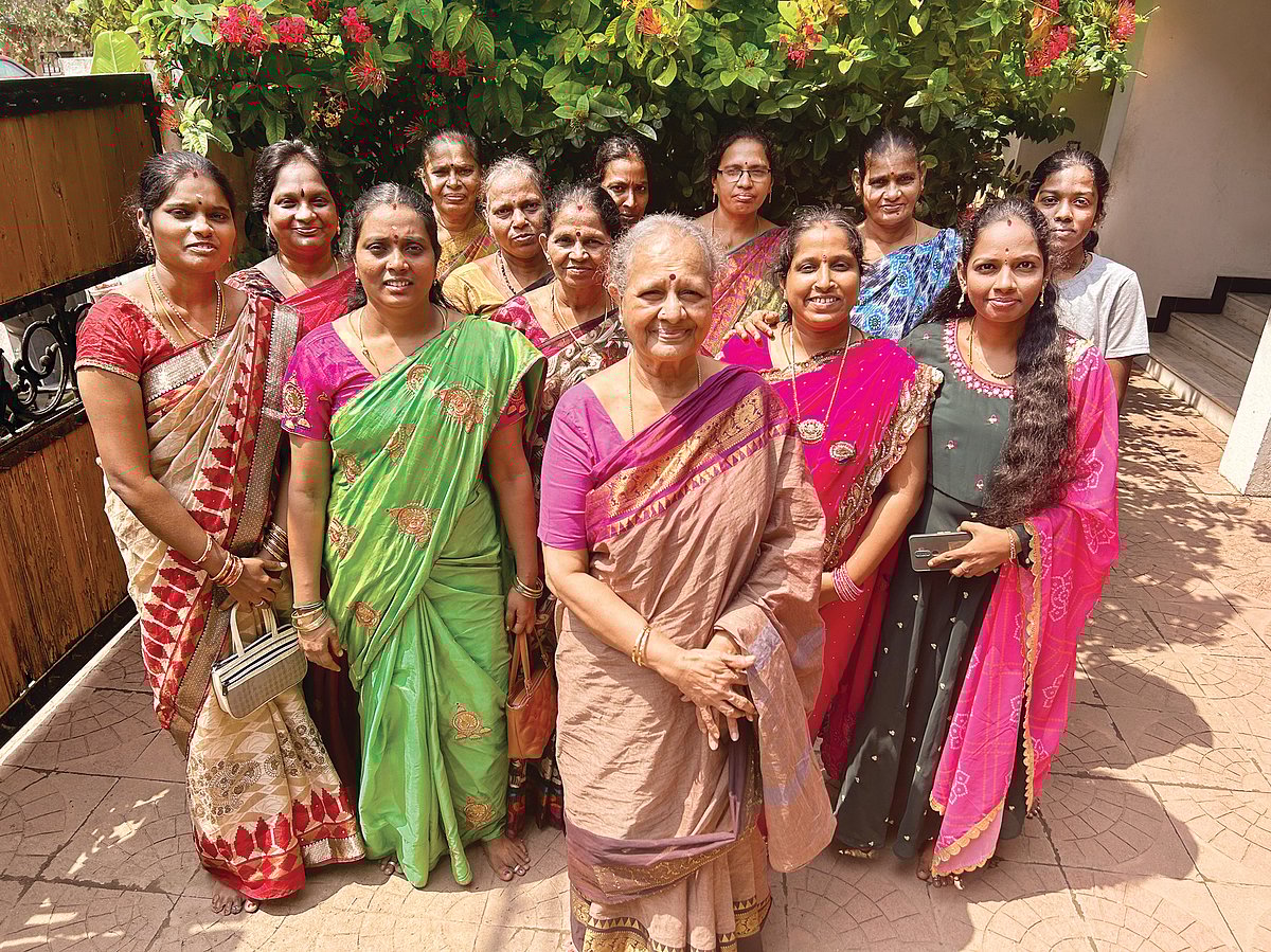 கிரிஜா பாட்டி...