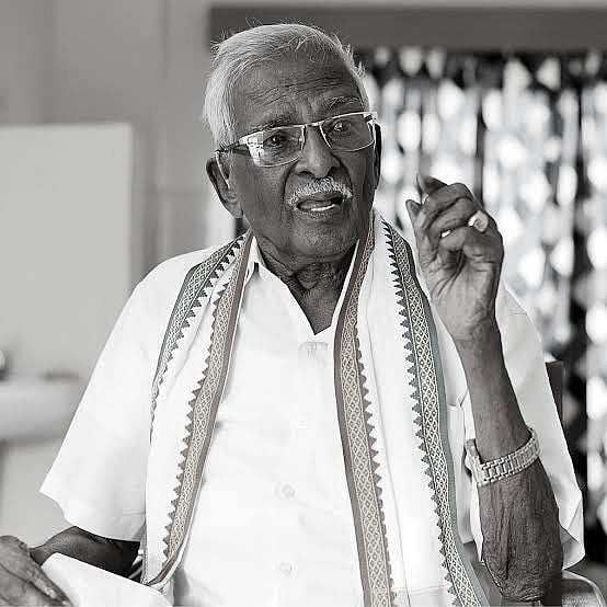 தமிழ் பற்றுக்கொண்ட அரசியல் தலைவா்! 