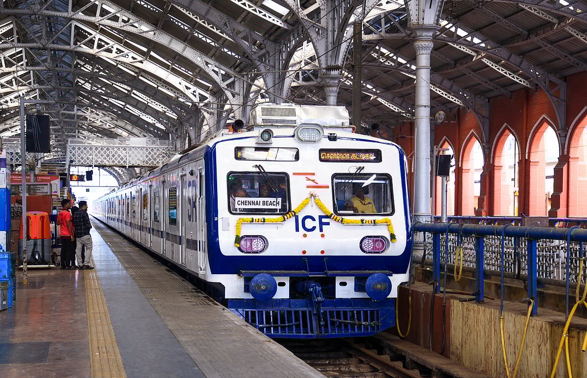 45 நாள்களுக்கு..! சென்னை எழும்பூரின் புறநகர் ரயில் சேவையில் மாற்றம்! 