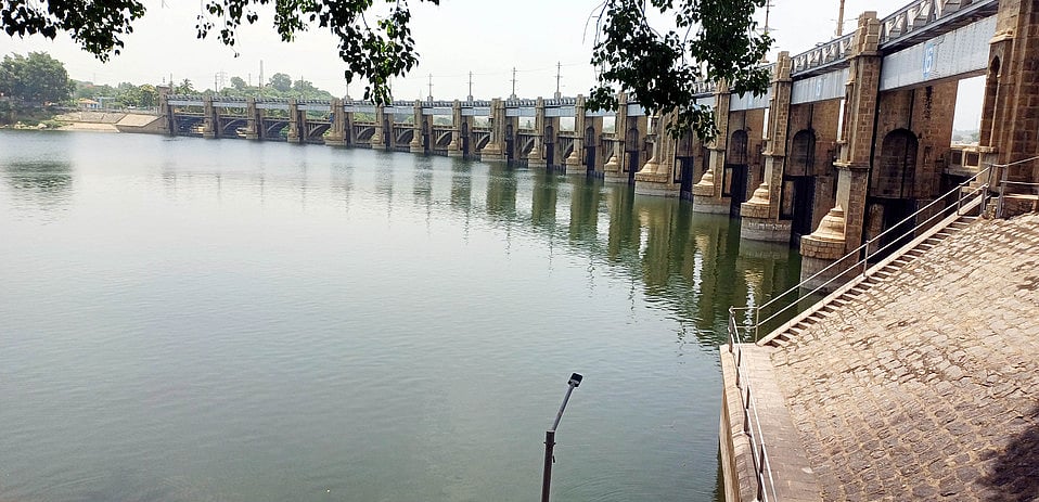 மேட்டூா் அணை நீா்மட்டம்: 92.75 அடி