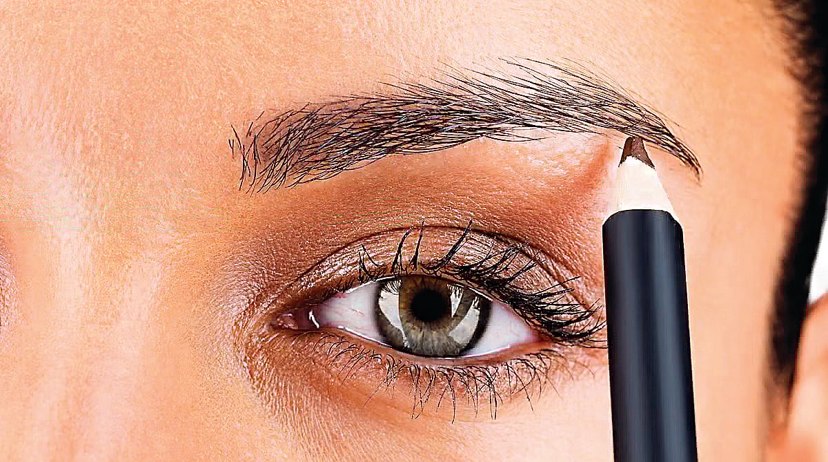 மை தீட்டும் கலை...