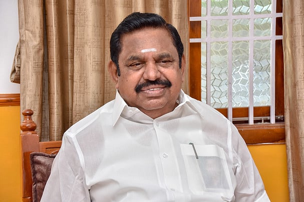 கைது செய்யப்பட்ட கறிக்கோழி விவசாயிகளை விடுவிக்க வேண்டும்: எடப்பாடி பழனிசாமி