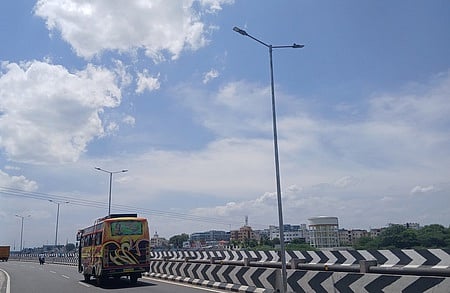 வாழ்விட மேம்பாட்டு வாரிய குடியிருப்பில் 1,651 புதிய எல்இடி விளக்குகள் பொருத்தம்