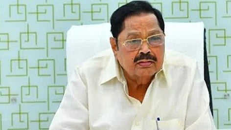 அமைச்சா் துரைமுருகன் மீண்டும் 
மருத்துவமனையில் அனுமதி!