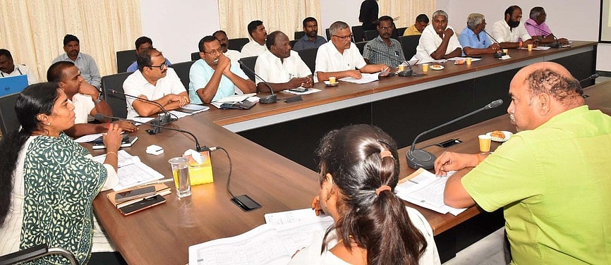 ‘குழந்தை திருமணம் நிகழாத மாவட்டமாக பெரம்பலூரை உருவாக்க வேண்டும்’