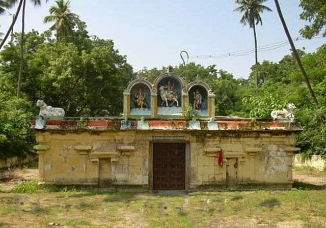 தெய்வ தரிசனம்... எம பயம், பாவங்கள் நீங்கும் திருசக்கரப்பள்ளி சக்ரவாகேஸ்வரர்!