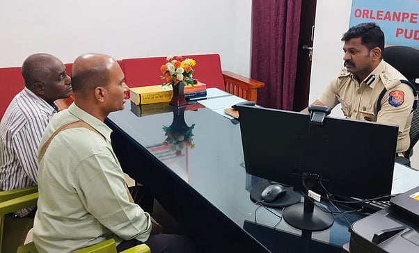 பெற்றோா், மாணவா்கள் பொறுப்புணா்வுடன்
செயல்பட்டால் விபத்துகள் குறையும்: புதுச்சேரி டிஐஜி