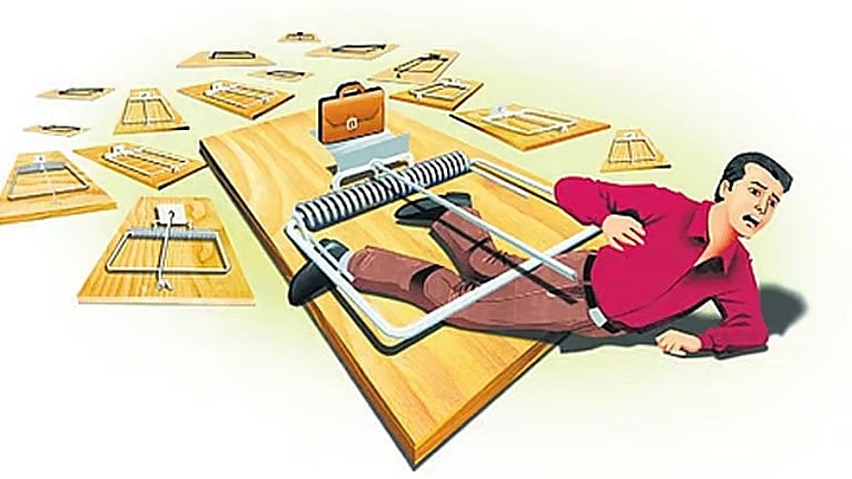 கடன் வலையில் சிக்காதீா்!