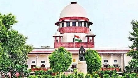 உச்ச நீதிமன்றத்தில் சட்ட எழுத்தர் - ஆராய்ச்சி உதவியாளர் பணி: விண்ணப்பங்கள் வரவேற்பு!