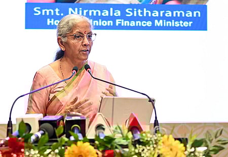 பட்ஜெட்டில் குறையா? ராகுலுக்கு நிதியமைச்சா் சவால்