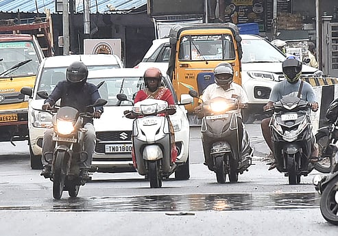 ஓட்டுநர் உரிமத்துடன் செல்போன் எண்ணை சேர்ப்பது எப்படி? எளிய வழிமுறை!