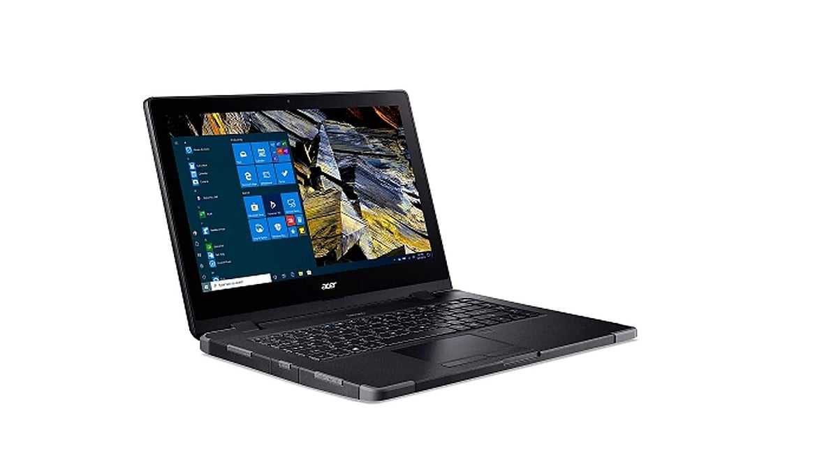 கல்லூரி மாணவா்களுக்கு மடிக்கணினி