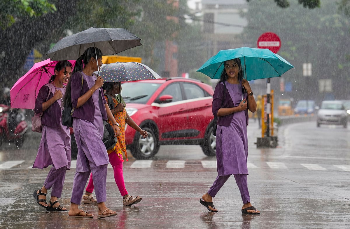 வடகிழக்கு பருவமழை நாளை விலக வாய்ப்பு!
