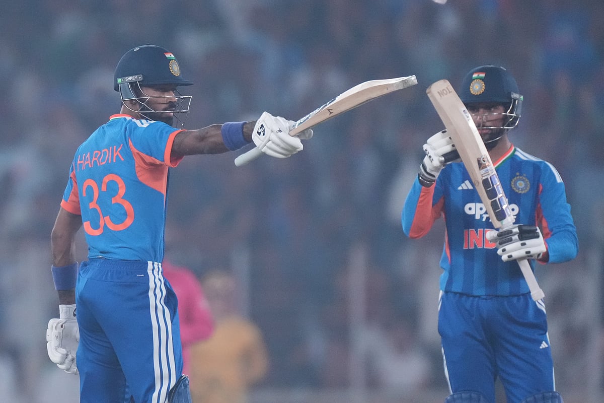 கடைசி டி20: திலக் வர்மா, பாண்டியா அதிரடி அரைசதம் 