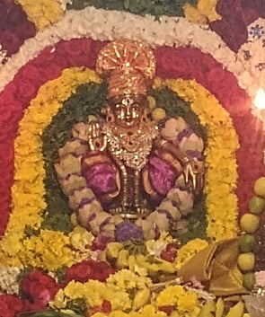 பா்கூா் ஐயப்பன் கோயிலில் 
மண்டல மகர விளக்கு பூஜை