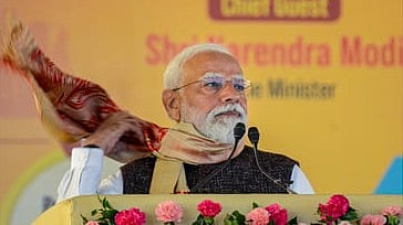 தற்சாா்பை வலுப்படுத்தும் ‘சமுத்திர பிரதாப்’ கப்பல் - பிரதமா் மோடி பெருமிதம்