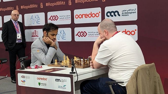 உலக பிளிட்ஸ் செஸ்: அா்ஜுன் எரிகைசி இணை முன்னிலை!