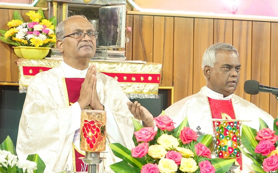 தேவாலயங்களில் புத்தாண்டு சிறப்புத் திருப்பலி!