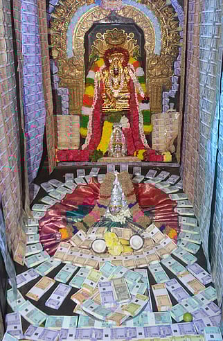 கிருஷ்ணகிரி கோயில்களில் சிறப்பு வழிபாடு