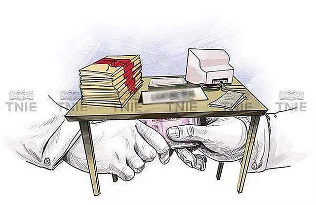 அங்கிங்கெனாதபடி எங்கும், எதிலும்...! 