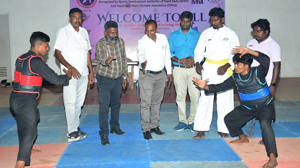 பென்காக் சிலாட் போட்டிக்கான
 தமிழக அணி வீரா்கள் தோ்வு