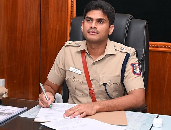 விழுப்புரம் புதிய எஸ்.பி. பொறுப்பேற்பு