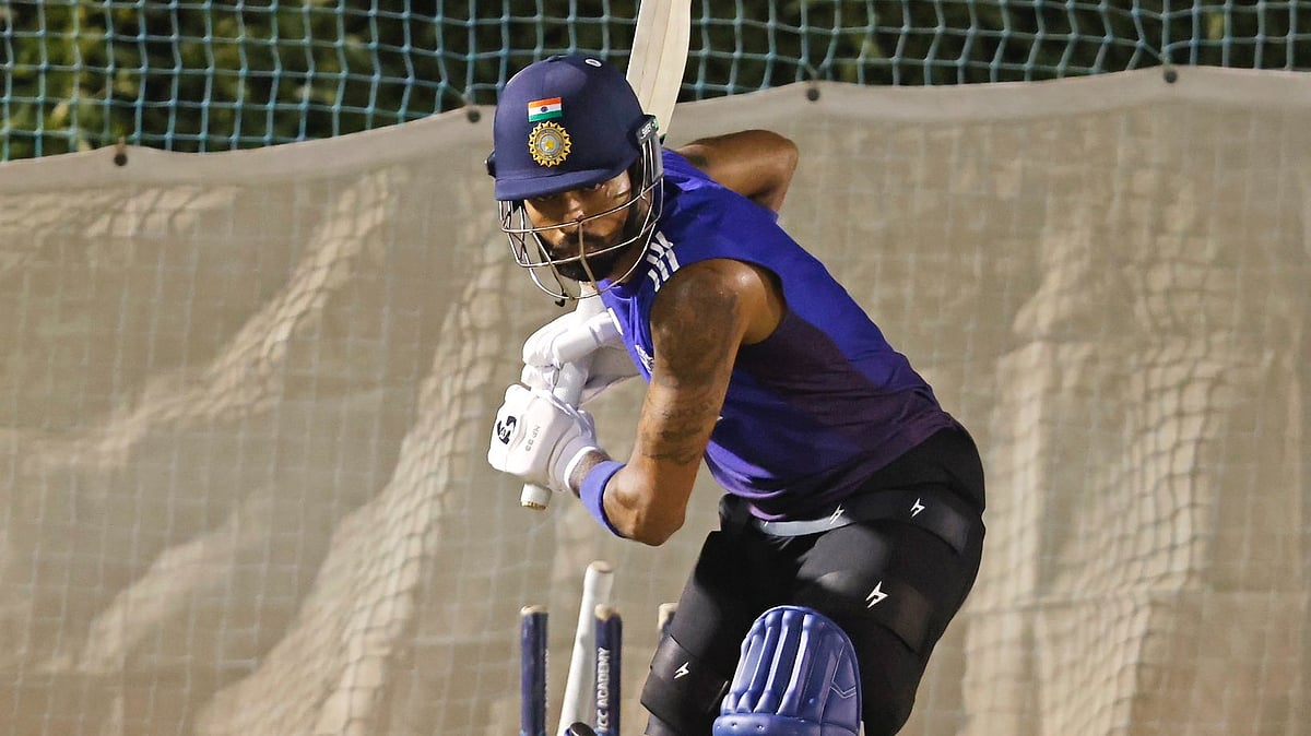 ஒரே ஓவரில் 34 ரன்கள், முதல் சதமடித்த ஹார்திக் பாண்டியா..! விதர்பா அணிக்கு 294 ரன்கள் இலக்கு! 