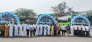 சென்னிமலை சுப்பிரமணிய சுவாமி கோயிலுக்கு செல்ல 
அடிவாரத்தில் இருந்து 3 புதிய சிற்றுந்துகள் சேவை