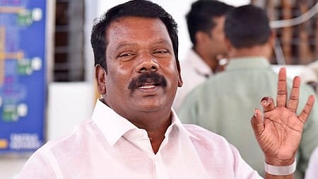 ஆளுநா் தேநீா் விருந்து: தமிழக காங்கிரஸ் புறக்கணிப்பு!