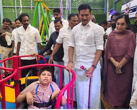 மாற்றுத்திறனாளி மாணவா்களுக்கான பல்வகைத் திறன் பூங்கா: அமைச்சா் அன்பில் மகேஸ் திறந்து வைத்தாா்