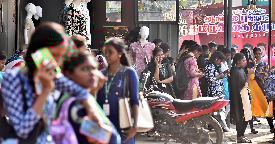 சாஸ்த்ராவில் பட்டயப் படிப்பு: பெண்கள் விண்ணப்பிக்கலாம்