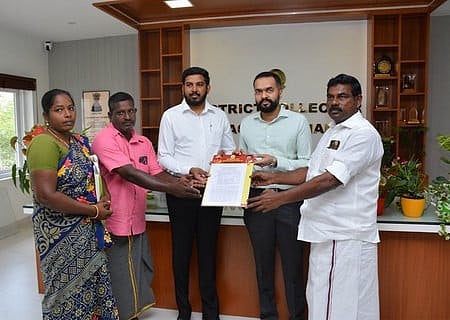 ஆற்றில் மூழ்கி உயிரிழந்தவா் குடும்பத்துக்கு ரூ.5 லட்சம் நிதியுதவி