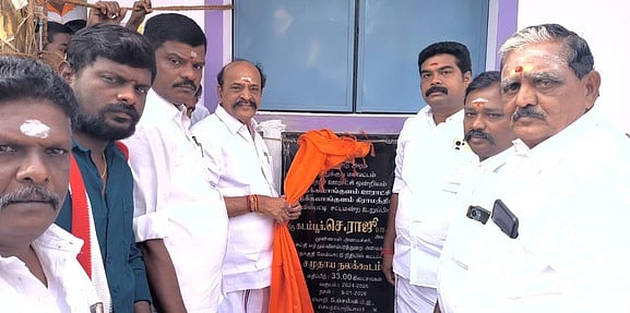 கயத்தாறு அருகே ரூ.33 லட்சத்தில்
புதிய சமுதாய நலக்கூடம் திறப்பு