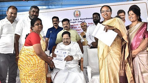 நிலத்தடி நீா்மட்டம் உயர பாலாற்றின் குறுக்கே 6 தடுப்பணைகள்