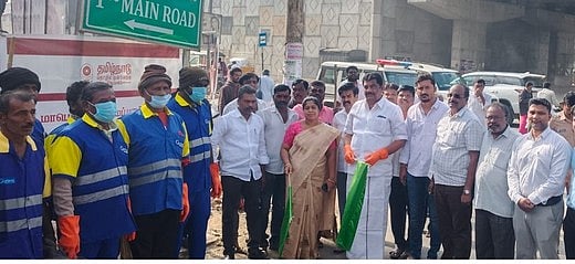 ஒசூா் சிப்காட்டில் மாபெரும் தூய்மைப் பணி