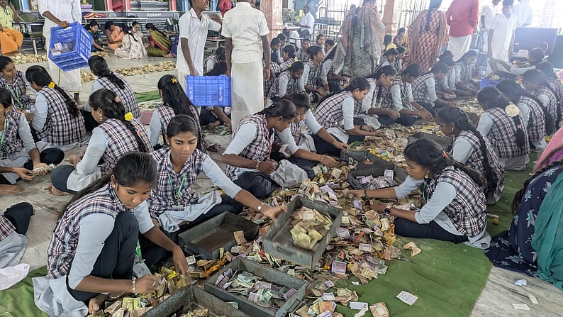 பழனி கோயில் உண்டியல் காணிக்கை ரூ.5.80 கோடி!