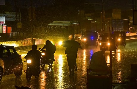 இரவில் 2 மாவட்டங்களில் மழைக்கு வாய்ப்பு!